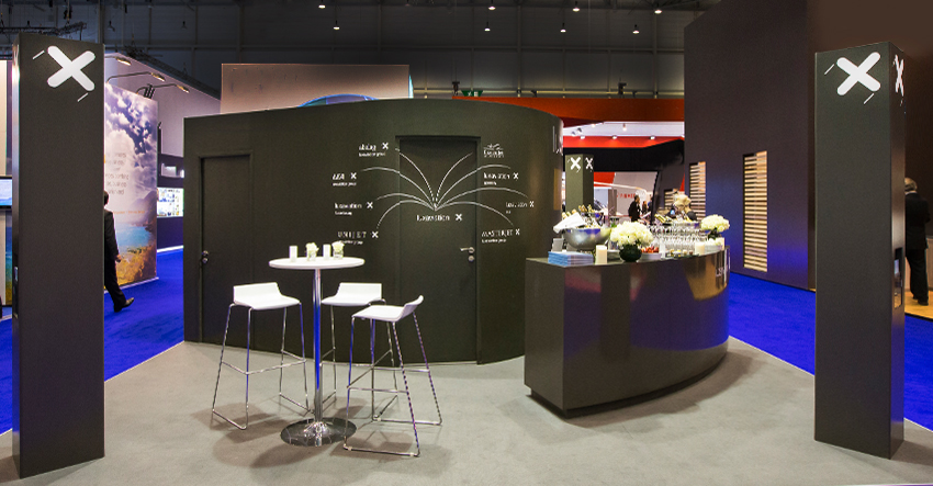 LUXAVIATION STAND 3